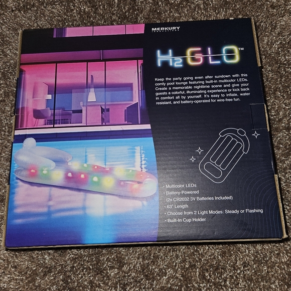 Pool float - Picture 2 of 2